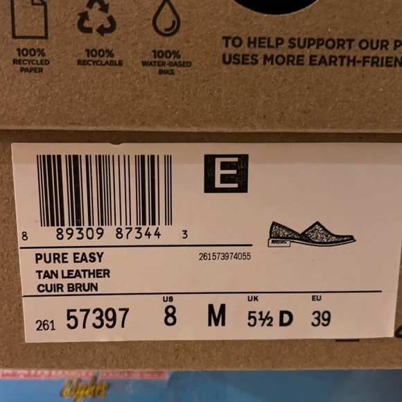 Clarks Pure Easy Leather Flats. (003) - Picture 3 of 7